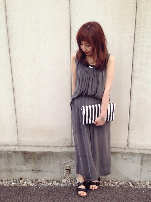 夏はやっぱりノースリーブ！大人可愛いノースリーブコーデのご紹介♪ | folk