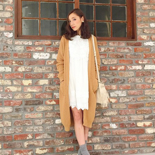やっぱりワンピースが好き 女性らしいシルエットで秋のモテコーデをしよう Folk やっぱりワンピースが好き 女性らしいシルエットで秋のモテコーデをしよう Folk