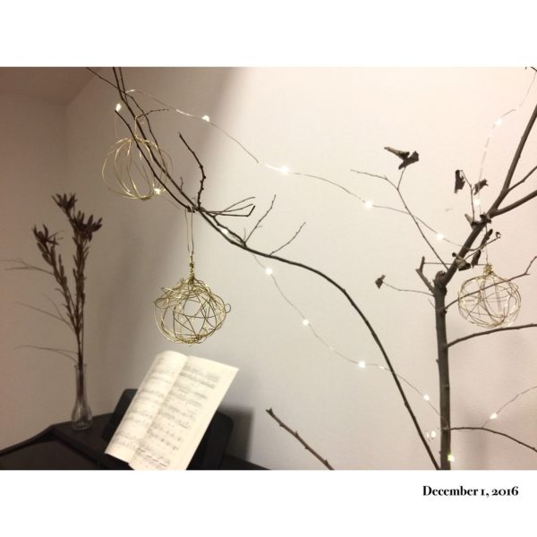 オシャレでかわいい ワイヤーとペンチがあれば出来るワイヤークラフトのインテリア Folk