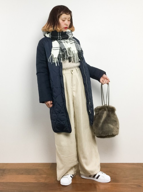 キルティングコートをお洒落に大人っぽく着こなそう！もう暖かいだけの 