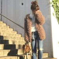 ふわふわ感がたまらない♡羽織るだけで可愛いプードルファーコート