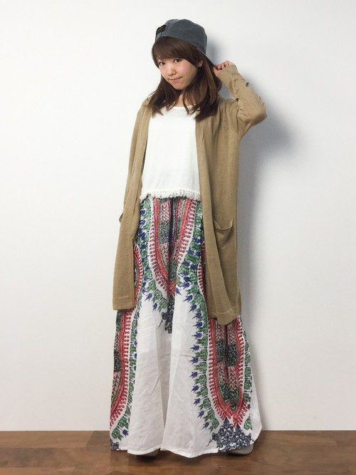 カラフルな春を楽しもう 大人女子のチャイハネコーデ12選 Folk