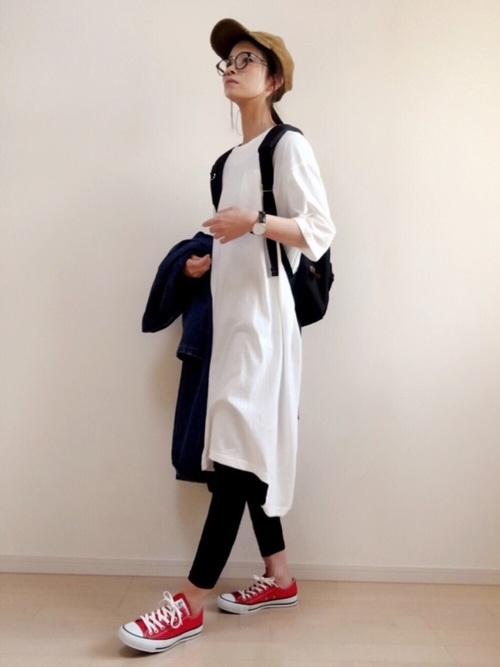 ポカポカお散歩日和に 大人カジュアルなスニーカーコーデ特集 Folk