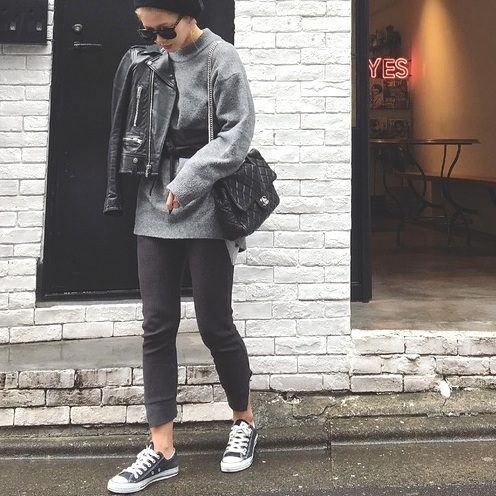 ポカポカお散歩日和に 大人カジュアルなスニーカーコーデ特集 Folk