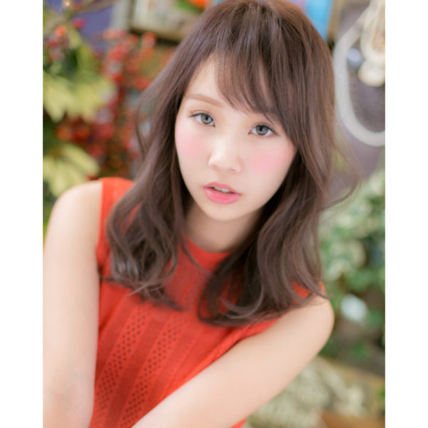 控えめだからこそ美しい 大人女子のコンサバなヘアスタイル特集 Folk
