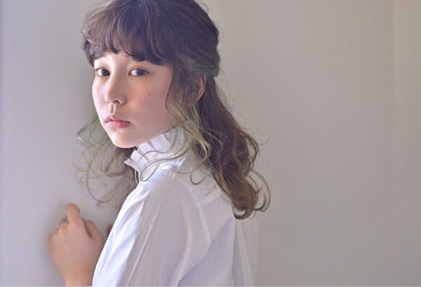 魅せる髪色 話題のインナーカラーでみんなに差を付けよう Folk