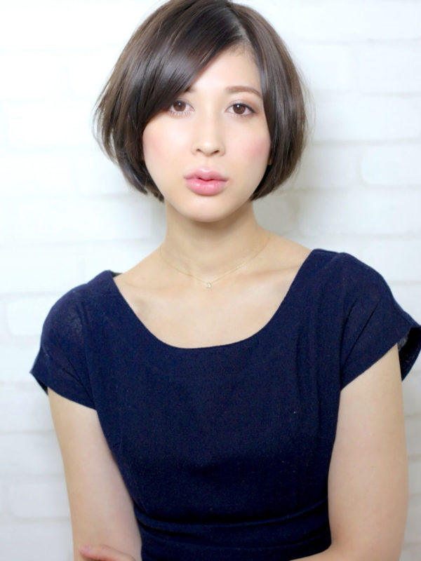 春夏を軽やかに過ごす ショートからボブまでのおしゃれなヘアスタイル特集 Folk 春夏を軽やかに過ごす ショートからボブまでのおしゃれなヘアスタイル特集 Folk