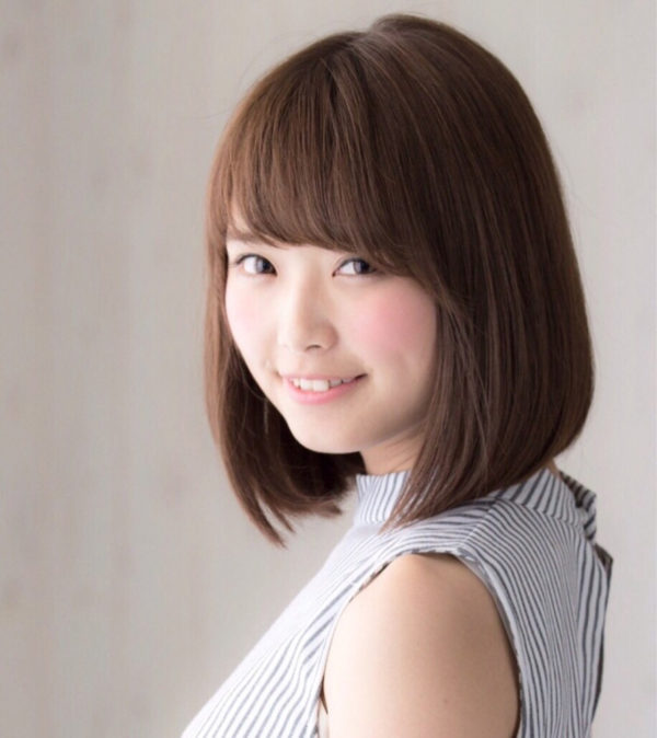 スタイリングも簡単にまとまる 上品でナチュラルな前下がりのボブスタイル特集 Folk