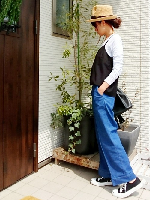 かわいらしさをプラス キャミソール を使ったちょっとガーリーなカジュアルコーデ Folk