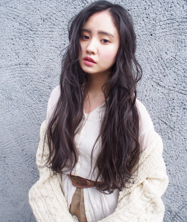 脱ワンパターン 黒髪ロングのアレンジをご紹介 Folk