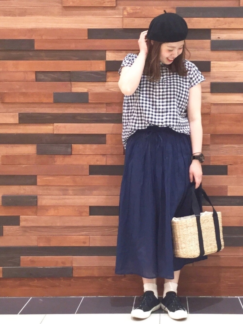 定番ギンガムチェックは 女性らしさもカッコ良さも取り入れる 大人女子の欲張りコーデ Folk