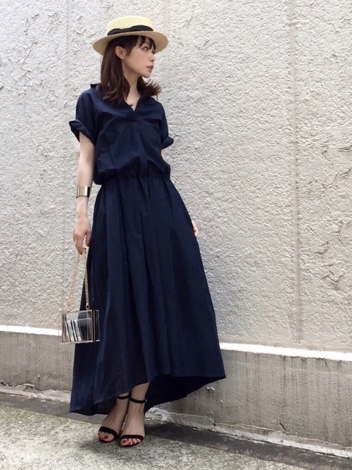 華やかカラーもいいけどダークで大人っぽさも 夏のダークカラーコーデ選 Folk