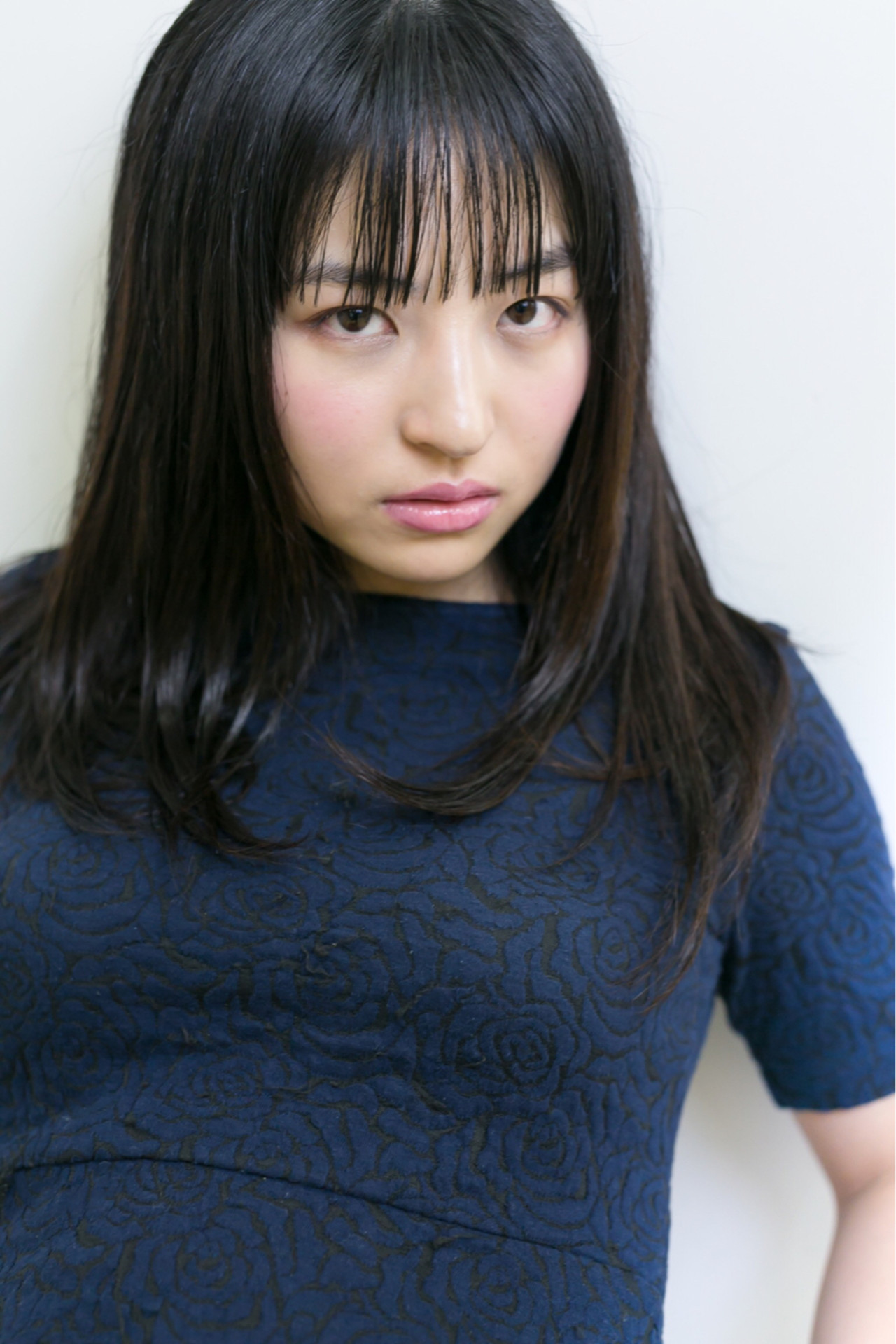 ロング髪型で艶感たっぷり みんなが憧れるおしゃれなヘアスタイル特集 Folk