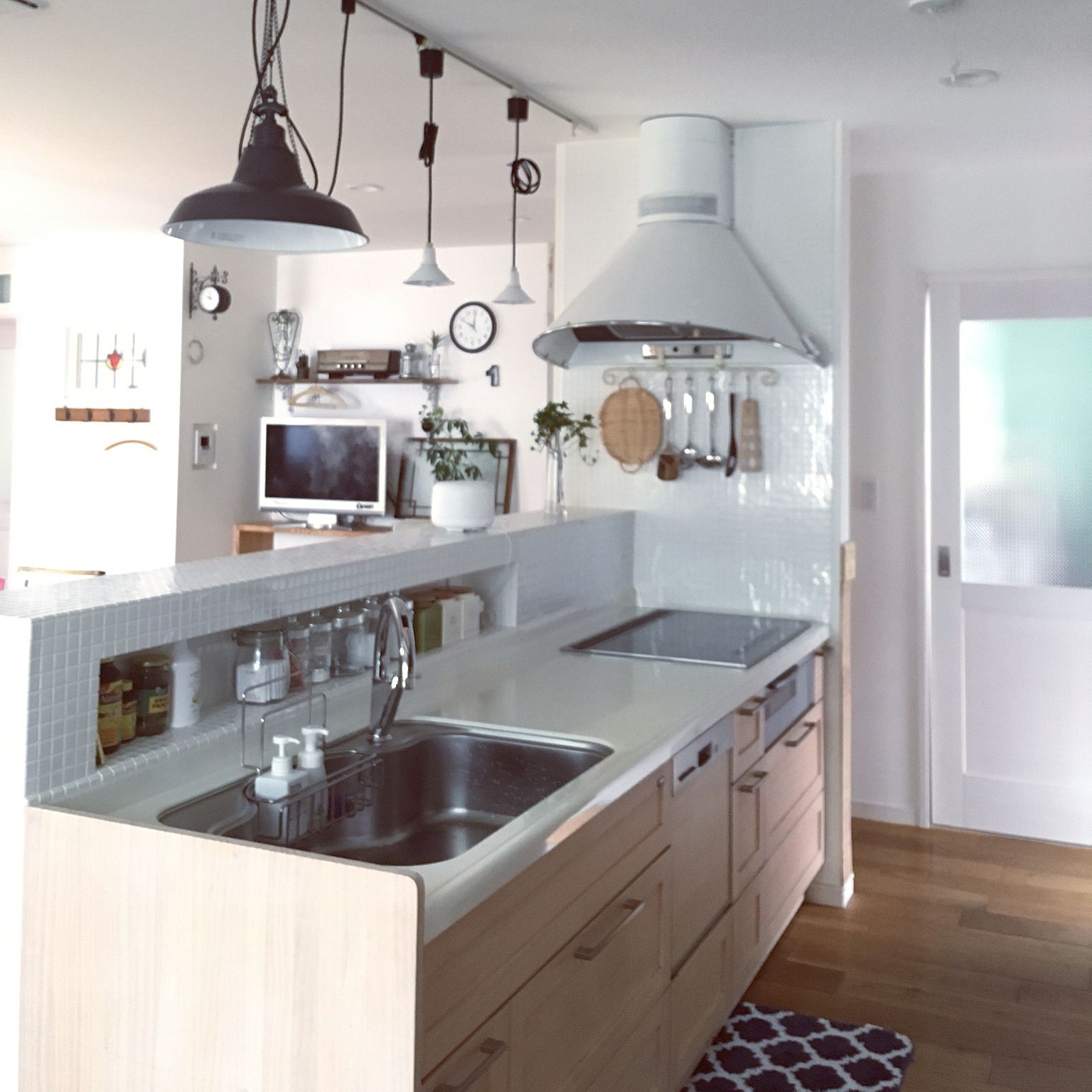 自慢のキッチンを作りましょう 使いやすく美しいダイニング キッチンのインテリア参考例 Folk