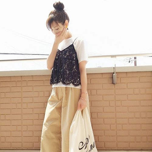 ファッショニスタがこぞって注目 キャミソールコーデを大公開 Folk