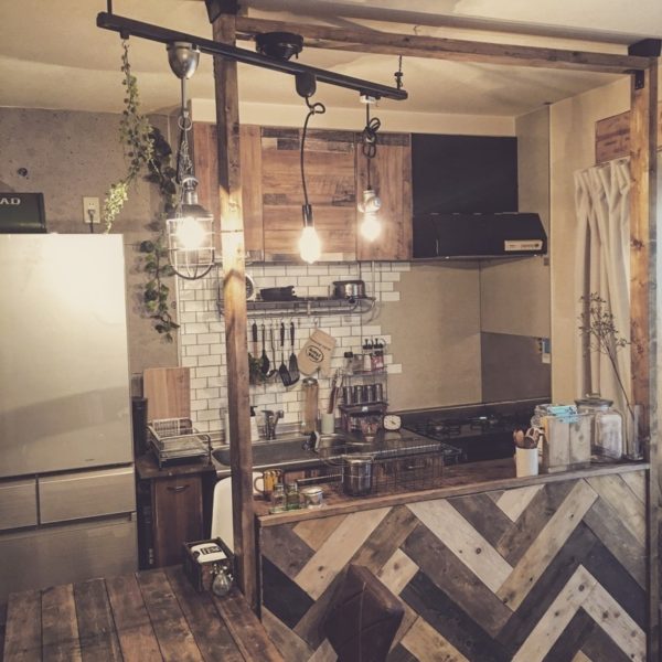 キッチンの収納力をおしゃれにアップ キッチンカウンターを自分好みにdiyしよう Folk