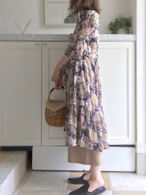 秋コーデの足元はファーサンダルがかわいい ふわふわもこもこファーサンダル特集 Folk