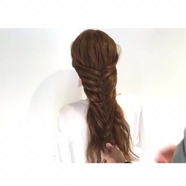 三つ編みアレンジ特集 大人女子に似合うフェミニンなヘアアレンジ実例集 Folk