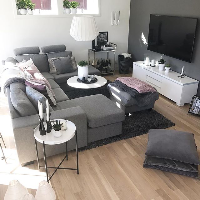 あなたが選ぶのは何色 ソファの選び方をカラー別にご紹介 Folk