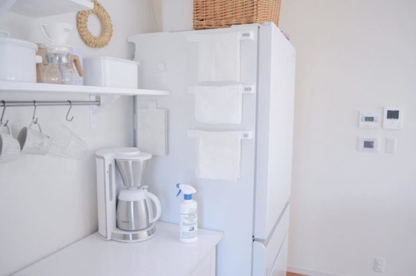 冷蔵庫の側面をかしこく使おう 暮らし上手さんの素敵な実例集選 Folk