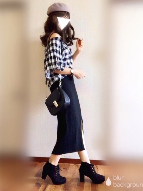 秋冬でも大人かわいい肌見せがしたい オフショルダーのおすすめ着こなし術 Folk 秋冬でも大人かわいい肌見せがしたい オフショルダーのおすすめ着こなし術 Folk