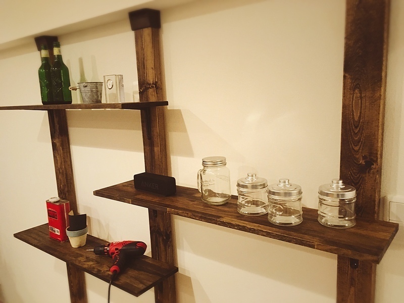 ディアウォールで棚や柱をdiy 収納やインテリアに便利な空間づくり Folk