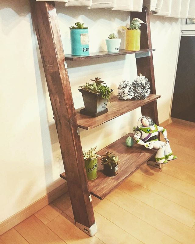 棚をdiyしてみよう 場所別にdiy実例をご紹介 Folk