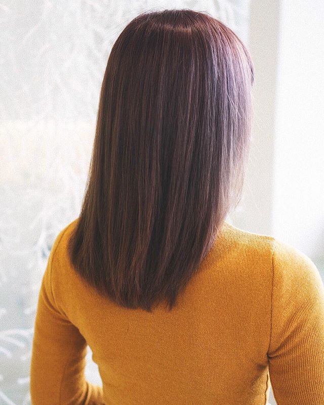 ちょっと変化のあるスタイルに 大人もできる控えめハイライトの入ったカラーがおすすめ Folk