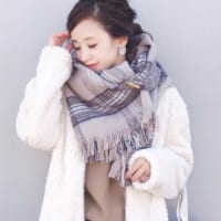 チェック柄ストールコーデ15選♡おしゃれなストールで寒い秋冬を可愛く過ごす
