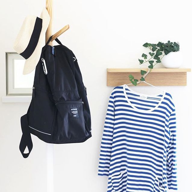 ファッション インテリアで作るオシャレ部屋 服や雑貨の飾り方アイデアをご紹介 Folk