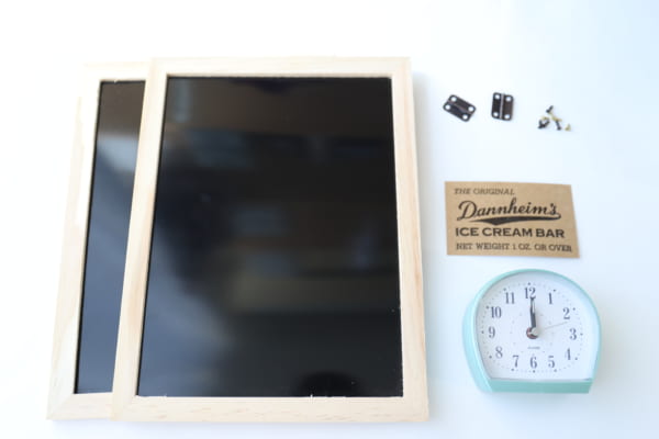 作って楽しい 書いて面白い セリアアイテムでブラックボードを作ろう Folk