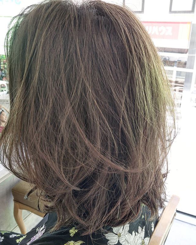 ひと足先に春ヘアにチェンジ ふんわり軽いレイヤースタイルがおすすめ Folk