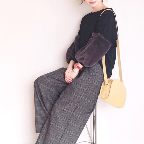 Guのグレーパンツが優秀 プチプラで高見えが叶うリアル大人女子コーデ Folk