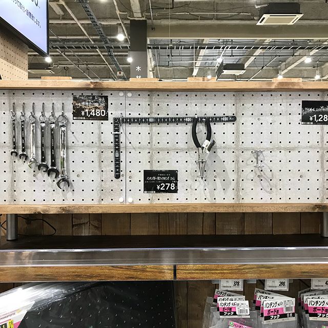 初心者diy女子におすすめ Diyの基本工具 使える100均アイテム Folk