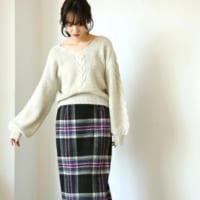ニットもボリュームスリーブがかわいい♡ボリュームニットで作る冬コーデ