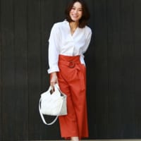 パッ！と目を引くハイセンスなビビッドカラーコーデ☆組み合わせカラーがポイント♪