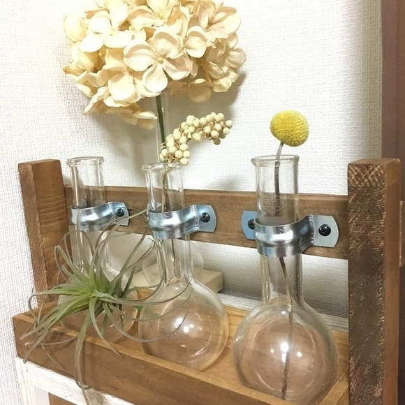 人気の理系アイテムをお部屋に取り入れよう フラスコのおしゃれな使い方 Folk