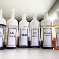毎日使うものだからこそこだわりたい！100均の調味料入れでキッチンをすっきり収納