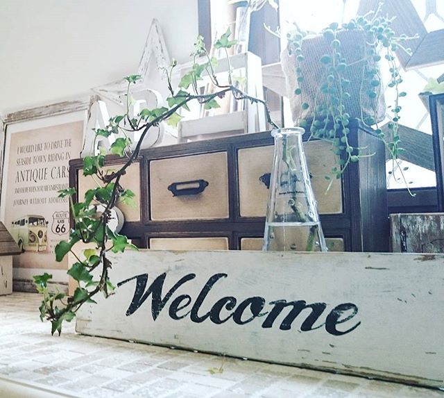 小物やインテリアを工夫 玄関 をかわいくおしゃれに演出するアイデア Folk