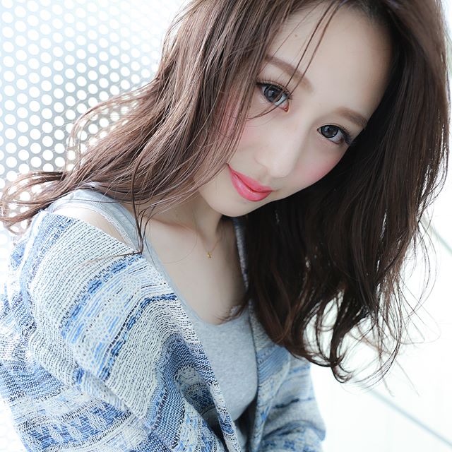 ゆるふわ揺れ髪で春気分 色気が華咲くヘアスタイル特集 Folk