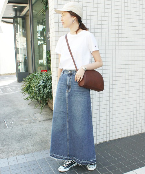 春も大活躍間違いなし デニムスカートで作る大人のカジュアル春コーデ Folk
