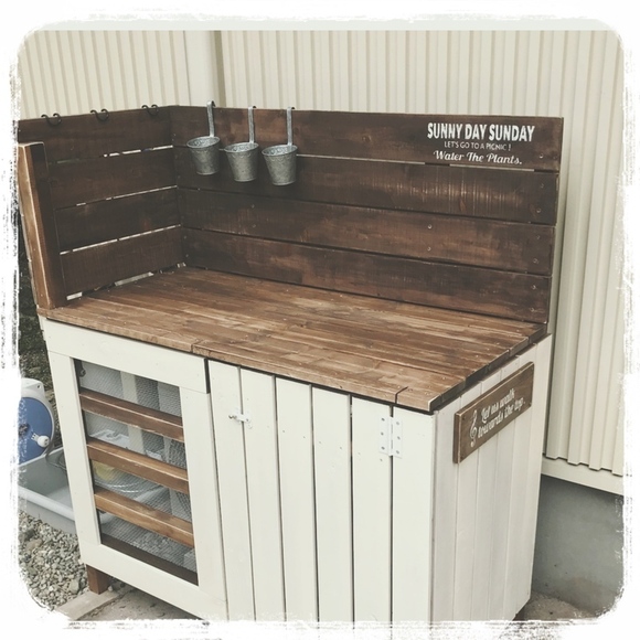 おしゃれなガーデンを実現 ディスプレイにも使える室外機カバーdiy集 Folk