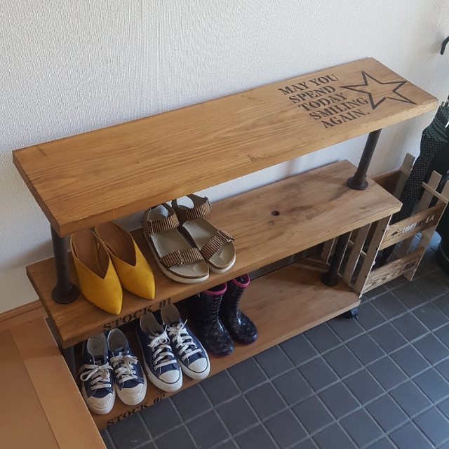 靴箱収納 100均アイテムなどを使った整理整頓術やdiy例もご紹介 Folk