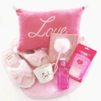 【3COINS】のI LOVE PINKシリーズ♡キュートで大人ガーリーなアイテムをチェック！