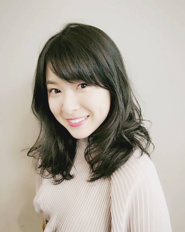 黒髪セミロングのヘアスタイル特集 清楚なだけじゃない様々なスタイルをご紹介 Folk