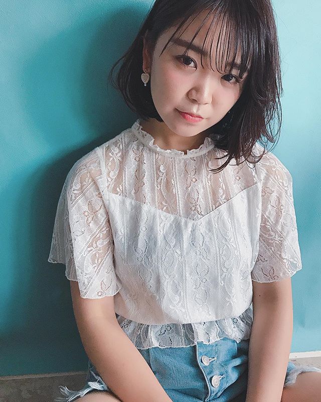 ボブディ ロブでイメージチェンジしよう 絶妙なレングスで大人可愛いヘアスタイル Folk