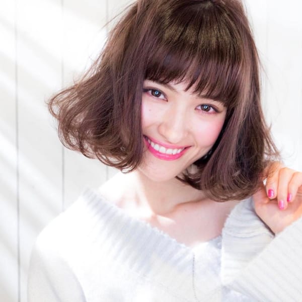 前髪で大人っぽくもキュートも自由自在 大人女子に似合う前髪48選 Folk