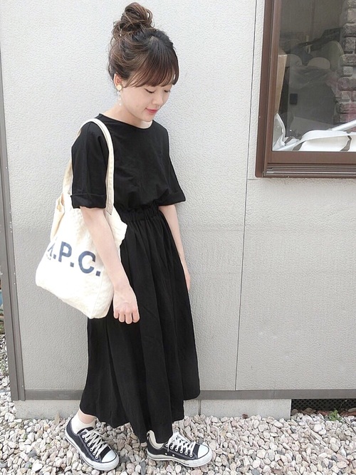 Gu の人気アイテムで作る おしゃれ大人女子の涼し気シンプルコーデ選 Folk