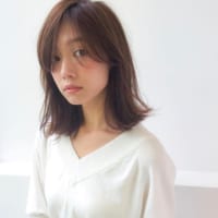 童顔女子必見！大人っぽく魅せてくれる外ハネヘアスタイルをご紹介します