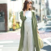 さらっと羽織って冷房対策に。いつものコーデに《ロングカーディガン》をオン！